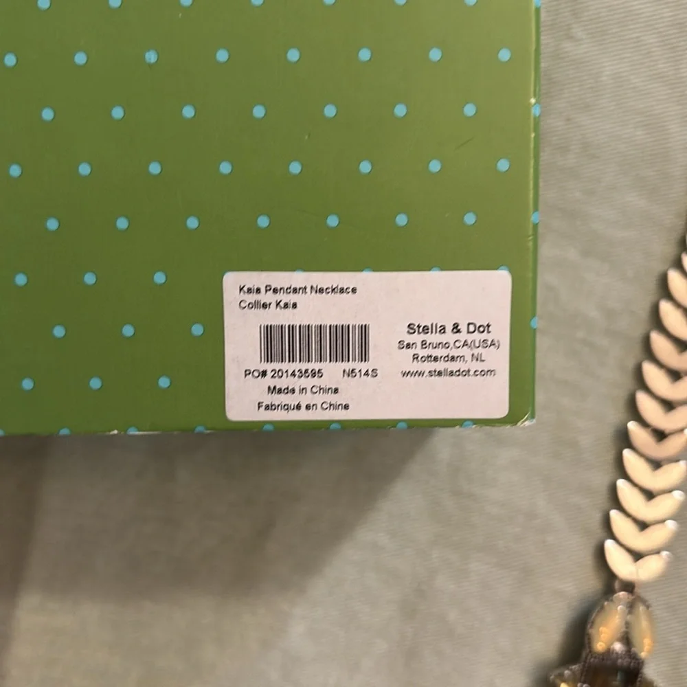 Stella & Dot Kaia Pendant Necklace - Picture 3 of 3